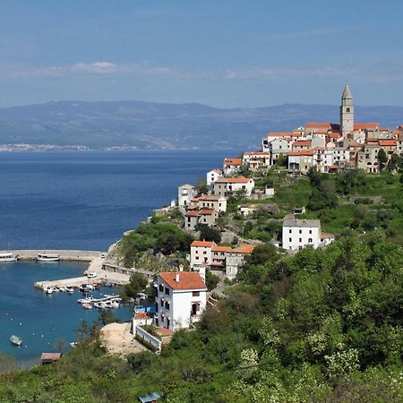 Apartments And Rooms With Parking Space Vrbnik, Krk - 5301 Exterior foto